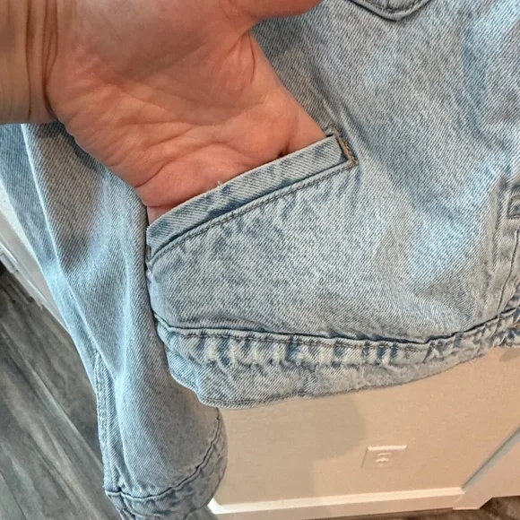 Blue Jean Demin Jacket with Colorful Boot Print Size Large - Picture 4 of 8